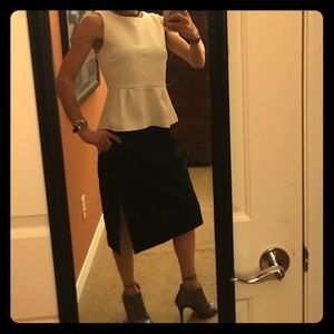 Attention brand white business top